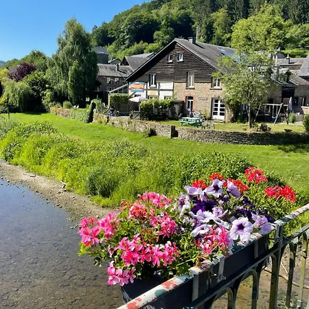 Holiday home Gite La Passerelle A Mouzaive *